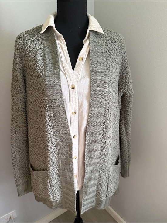 2Sable Sweaters - Cozy Textured Open Cardigan in Sage Green